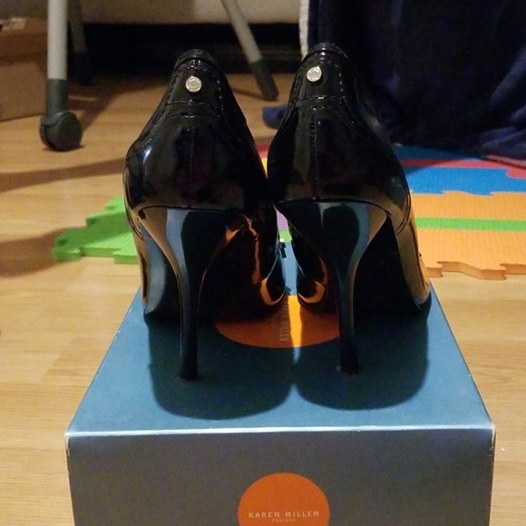 Karen Millen Shoe and Matching Clutch - Picture 6 of 7